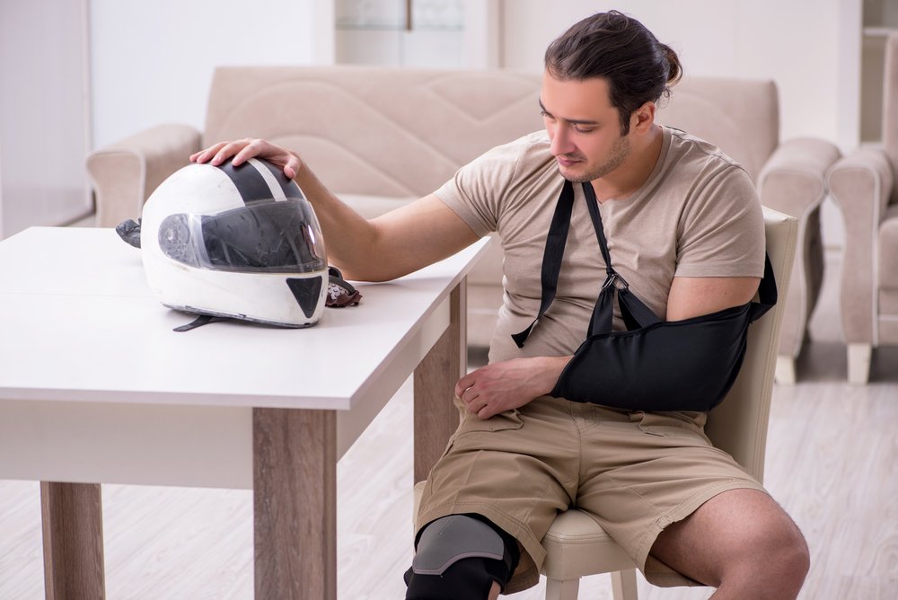 Common Motorcycle Accident Knee Injuries | Laborde Earles